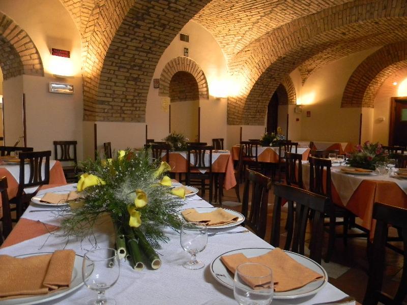 מלון רומא Domus Carmelitana מראה חיצוני תמונה